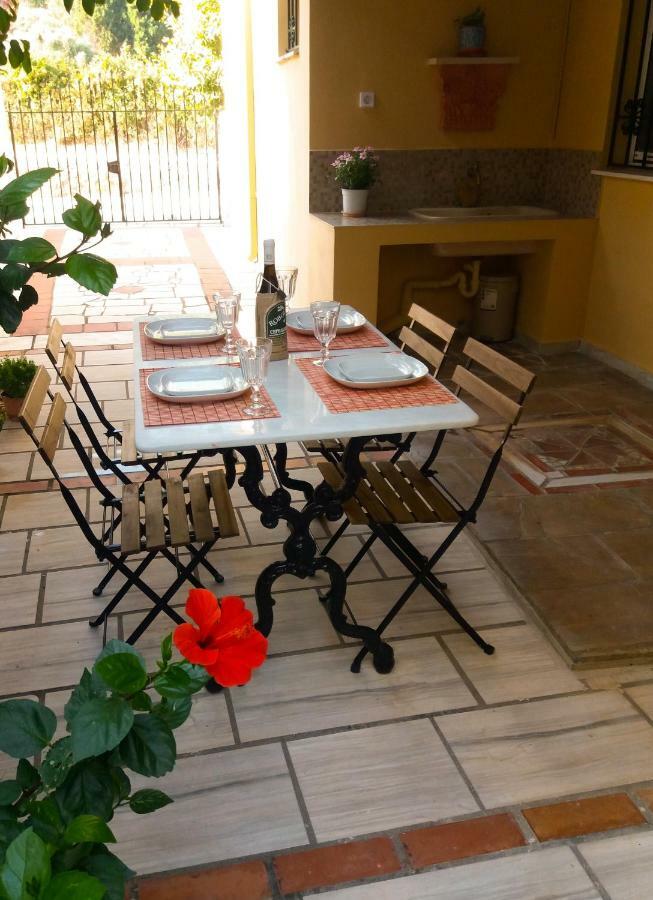 Apartmán House With Garden Near The Sea Agia Efimia Exteriér fotografie